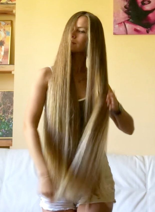 VIDEO - Long, healthy hair is the best!