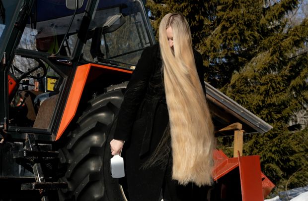 VIDEO - The Tractor