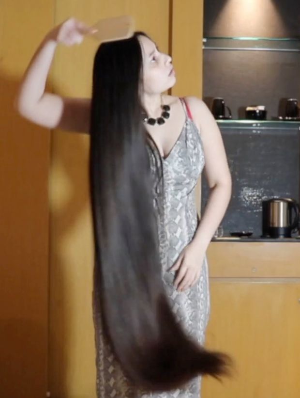 VIDEO - Neha