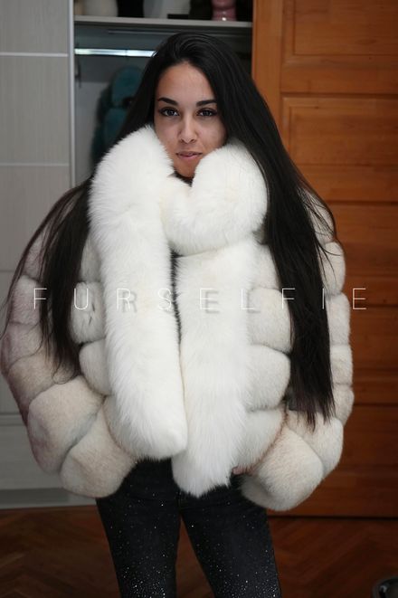 Gigi in blue fox fur coat and stole (337)