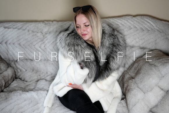Olivia set with white mink and silver foxes (209)