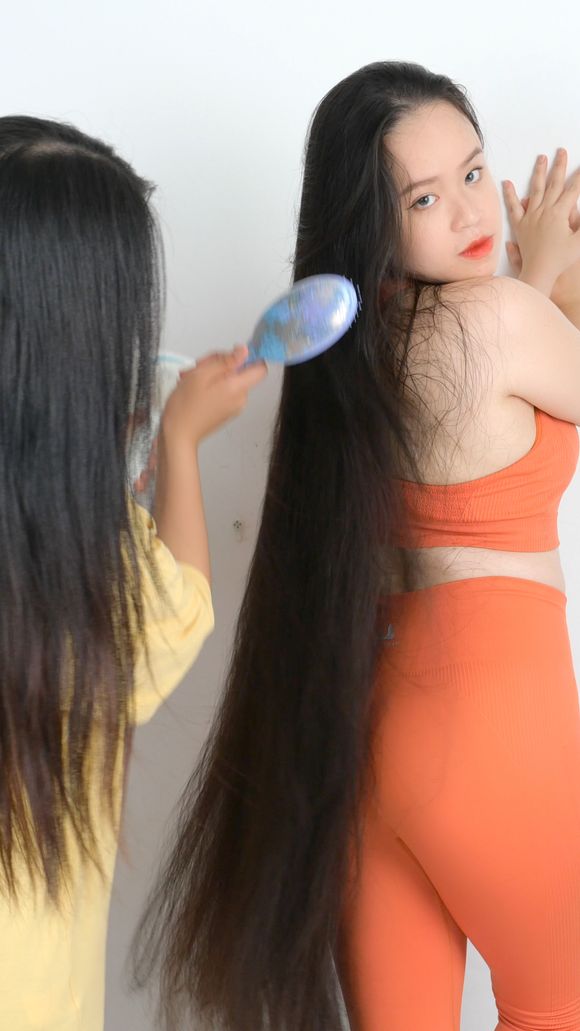 Blowdry &amp; Hair Flaunt in Fiery Orange Gym Fit (4K)