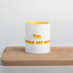 Mug en céramique blanche avec couleur à l'intérieur