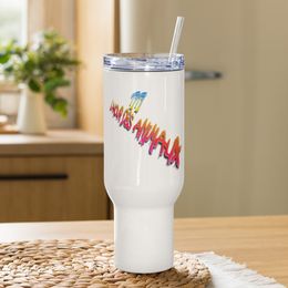 Tasse de voyage avec une poignée