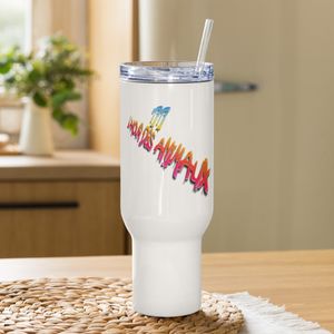 Tasse de voyage avec une poignée