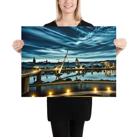 Derry Nocturne: Golden Reflections on the Foyle