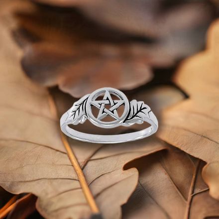 Oak Leaf Pentacle Ring, Size 5 and 7