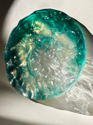 Peacock medusa plate