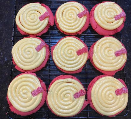 Strawberry lemonade cookies! (ft. sour patch kids)
