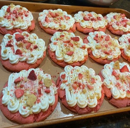 Strawberry shortcake cookies!