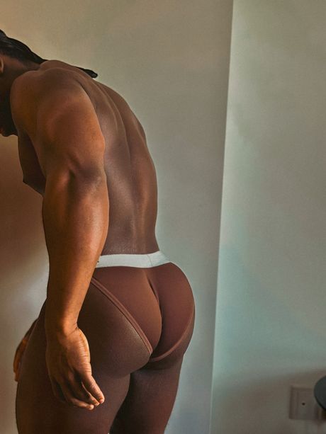BUILD YOUR GLUTES