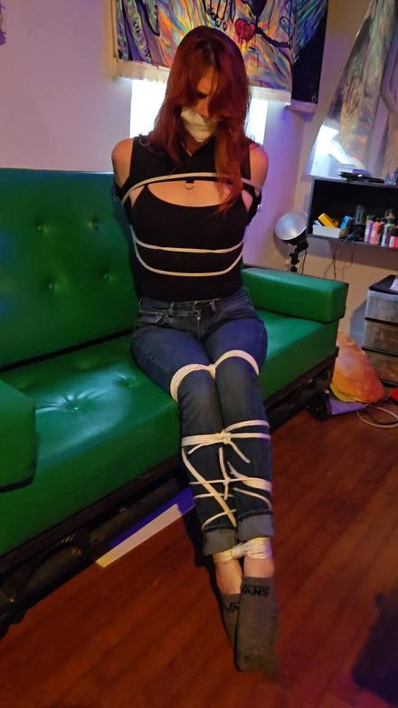 Madame Infini Roped Up Photo Set 