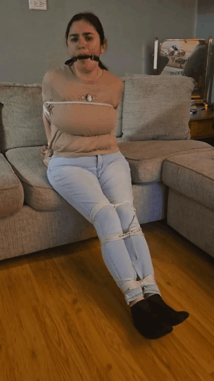 Melissa Roped Up