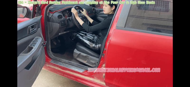  334 - Xiaoyu Hard Revving Punishment and Laughing at The Poor Car in High Knee Botos