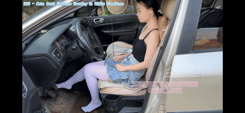 305 - Cute Dudu Extreme Revving in White Stockings