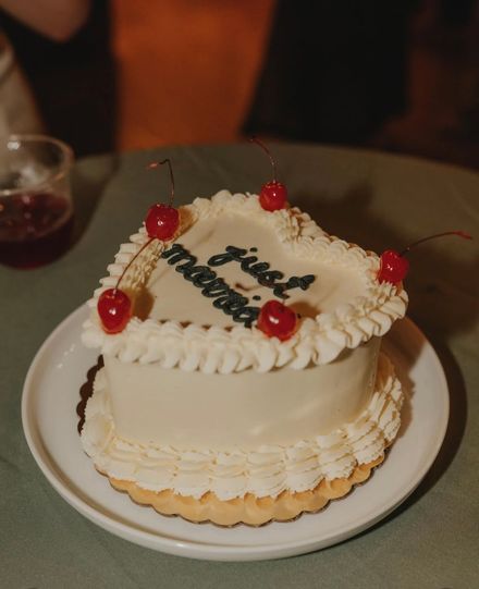 just married wedding cake