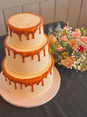 caramel wedding cake