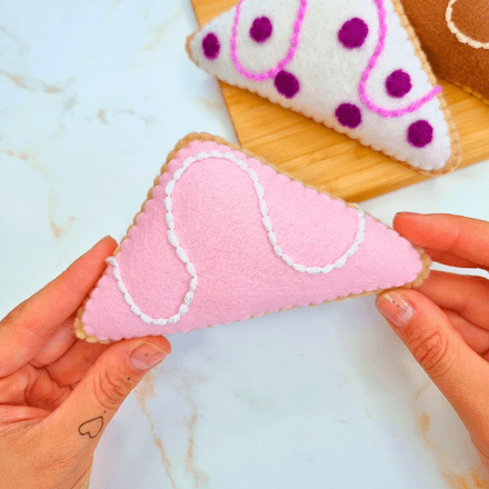 Felt Turnover PDF sewing pattern with tutorial, easy pattern for kids play kitchen