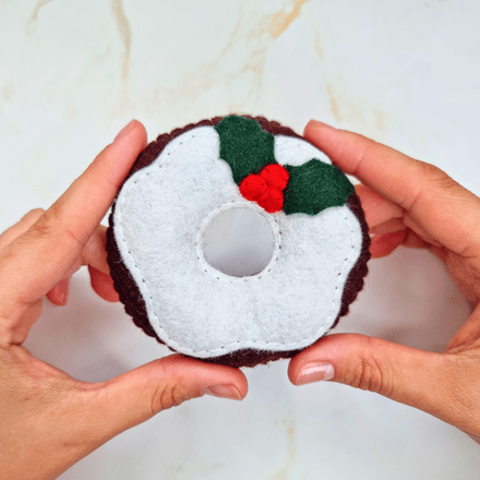 Felt Christmas Holly Donut PDF Sewing Pattern, easy and beginner friendly
