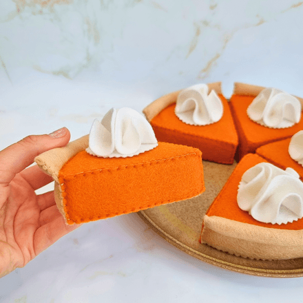 Felt pumpkin pie slice - PDF pattern with tutorial, easy beginner felt food