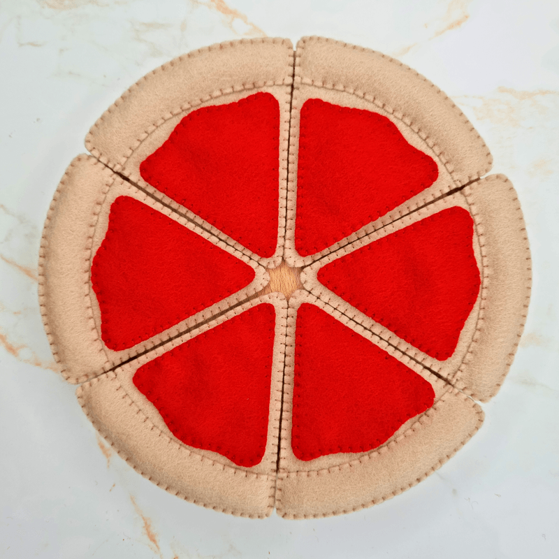 Felt 6-slice Pizza Playset PDF Sewing Pattern and Tutorial, pizza base, sauce, toppings