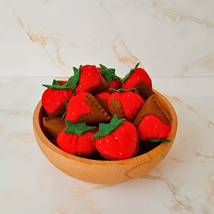 Felt Valentine&#x27;s Day PDF Sewing Pattern &amp; Tutorial - Chocolate Dipped Strawberry 