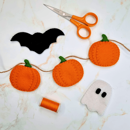 Sew your own felt Halloween garland - PDF sewing pattern with tutorial - pumpkin, ghost, bat,