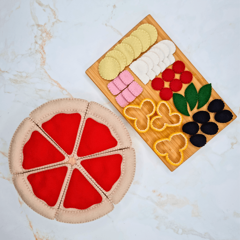 Felt 6-slice Pizza Playset PDF Sewing Pattern and Tutorial, pizza base, sauce, toppings