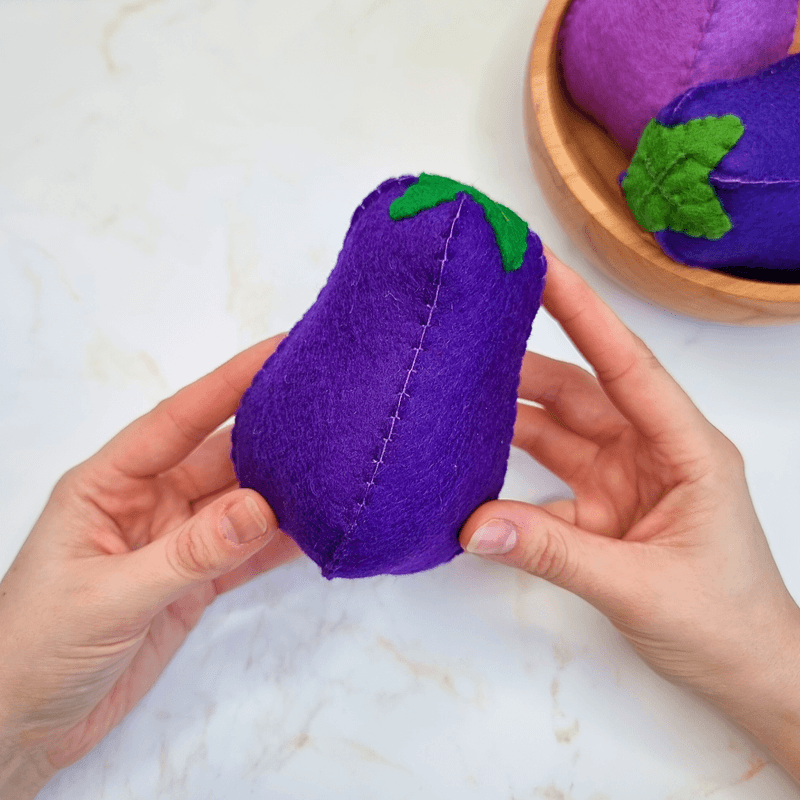 Felt Aubergine / Eggplant PDF Sewing Pattern with tutorial - easy and beginner friendly templates