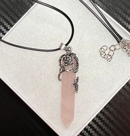 Rose Quartz Flower Necklace - Love