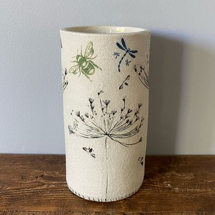 Bishop&#x27;s weed with bee short vase I