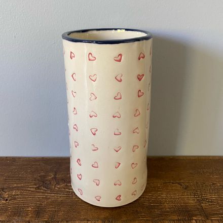 Small love heart short vase