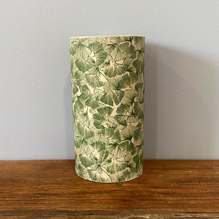 Green ginkgo leaf short vase