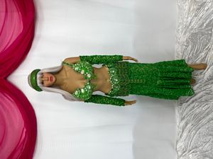 Green Delight – Doyne Allen Original - 7 Piece Look