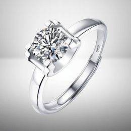 MOISSANITE RING 