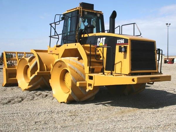 Caterpillar 826G II Landfill Compactor Operation and Maintenance Pdf Manual