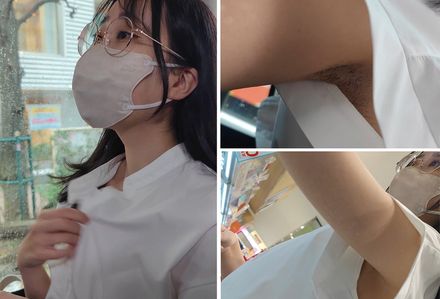 眼鏡美女の袖から覗くジョリ腋とさらにその奥を超接写 Super close-up of a beauty&#x27;s armpit hair and even deeper into her sleeve.