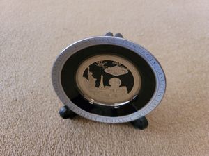 NEW “Welcome to Fabulous Las Vegas” Souvenir Silver &amp; Black Gloss Dish w/ Stand