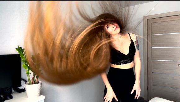 SLOWMO hair flip 9.51 min