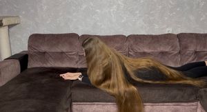 Hairplay on the couch 17.21 min