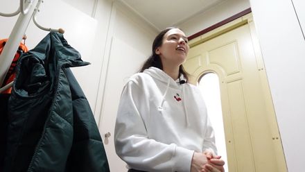 ASMR Evil babysitter is a thief