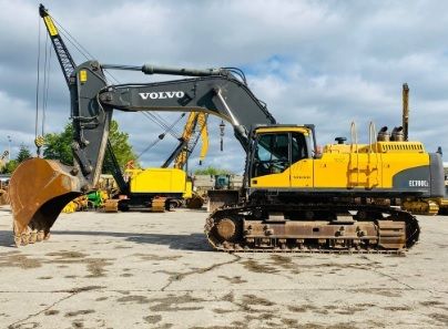 VOLVO EC700C L EXCAVATOR SERVICE MANUAL 2607 PAGES complete info 2023