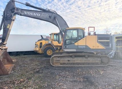 VOLVO EC300 AKERMAN EXCAVATOR PARTS CATALOG MANUAL 605 PAGES updated complete info 2023