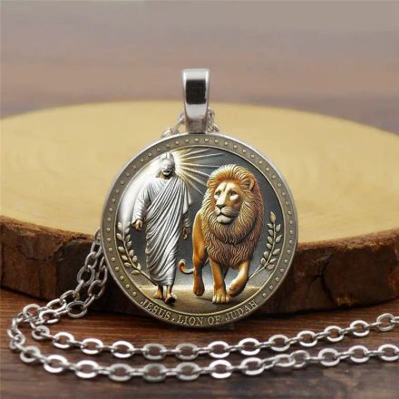 Jesus, Lion of Judah pendant