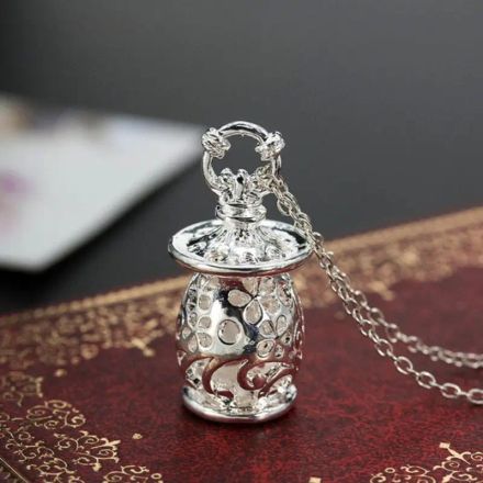 Brides Oil Lantern Pendant 