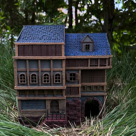 Archaic House - Inn w/tunnel
