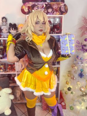 Yang Xiao Long Christmas 🎄🎁