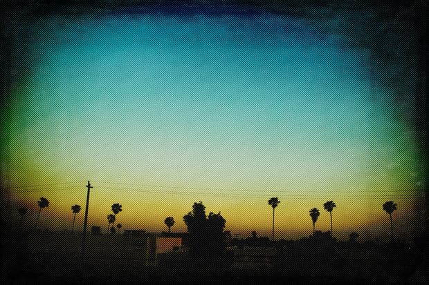 Distressed Halftones 02