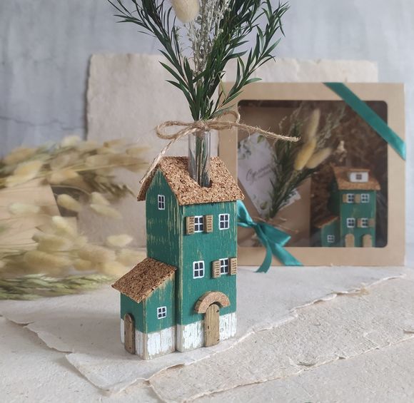 House with vase (bulb) + bouquet of dried flowers set