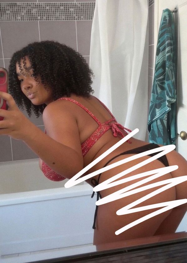 my first bikini photo set 📸 